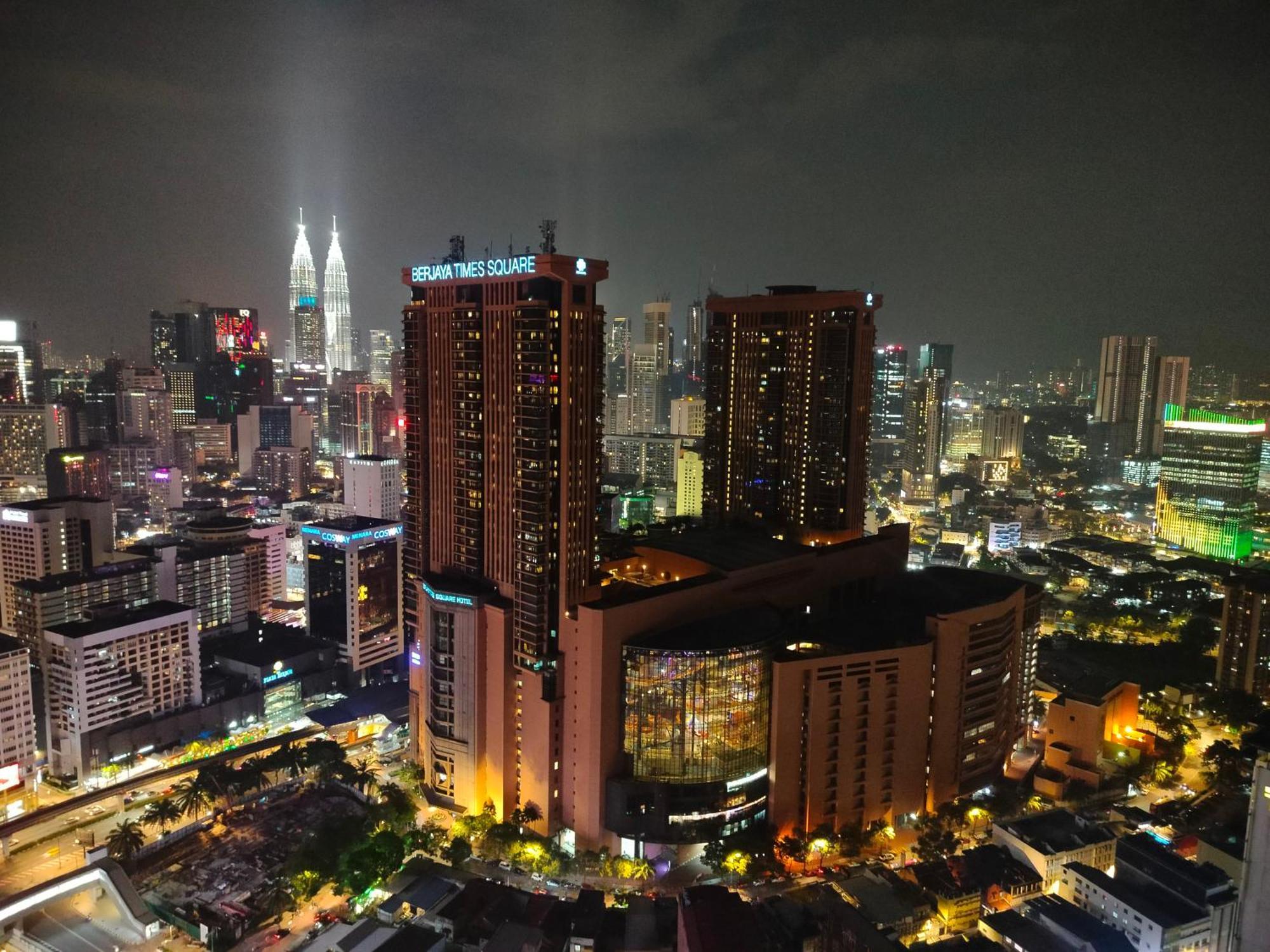 Lucentia Residence Bbcc @ Lalaport Kuala Lumpur Buitenkant foto
